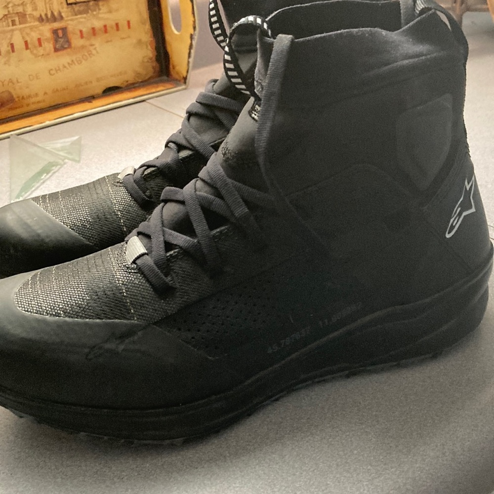 New Our Door Ventures Alpinestars  Matryx Men’s speedforce  shoes